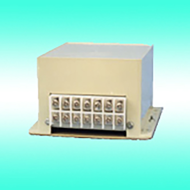 FJQ-3三相(xiàng)移相或(huò)過零可(kě)控矽觸(chu)發附加(jia)器